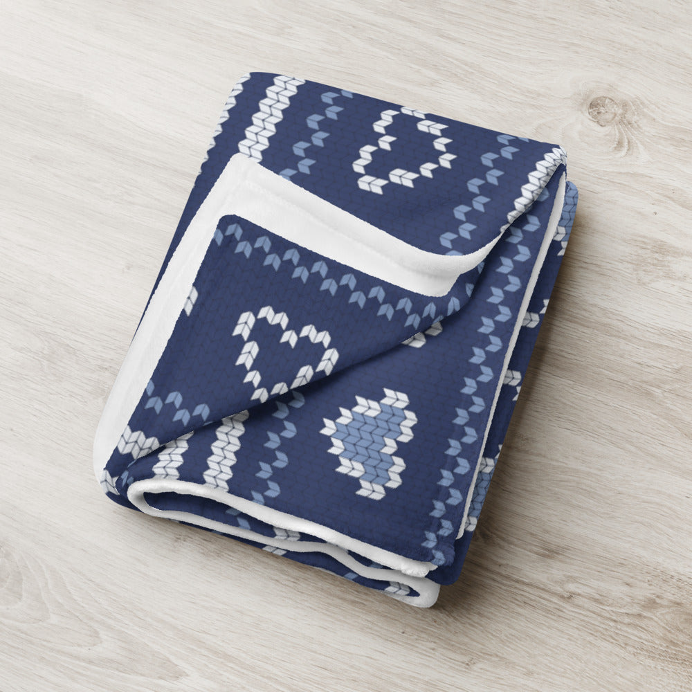 Love Knitted Print Throw Blanket - Blue and White Hearts 50″ × 60″